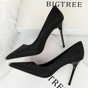 Glitter detail ultra high heeled court pumps